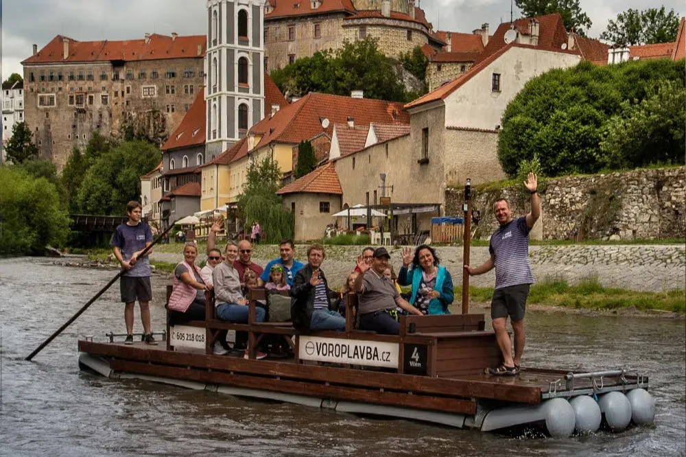 Paseo en barco tradicional por Český Krumlov